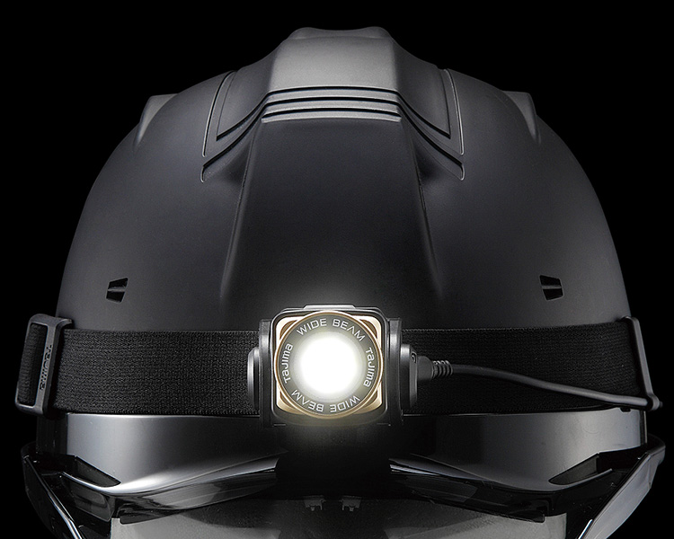 500lmの高輝度を維持しつつヘッド部を小型化したコンパクト設計のLEDヘッドライトシリーズ